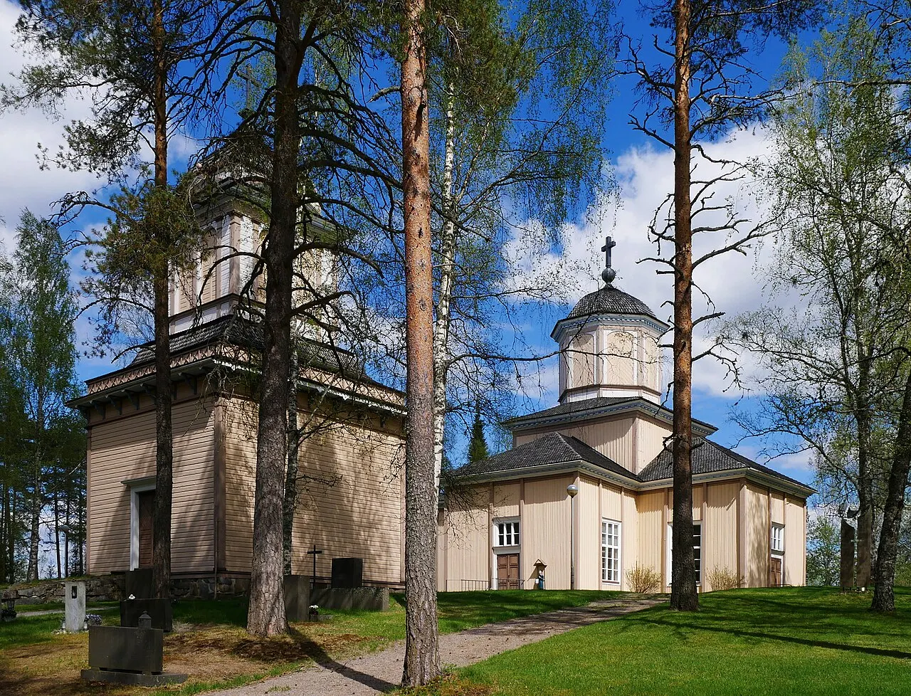 Halsuan kirkko.