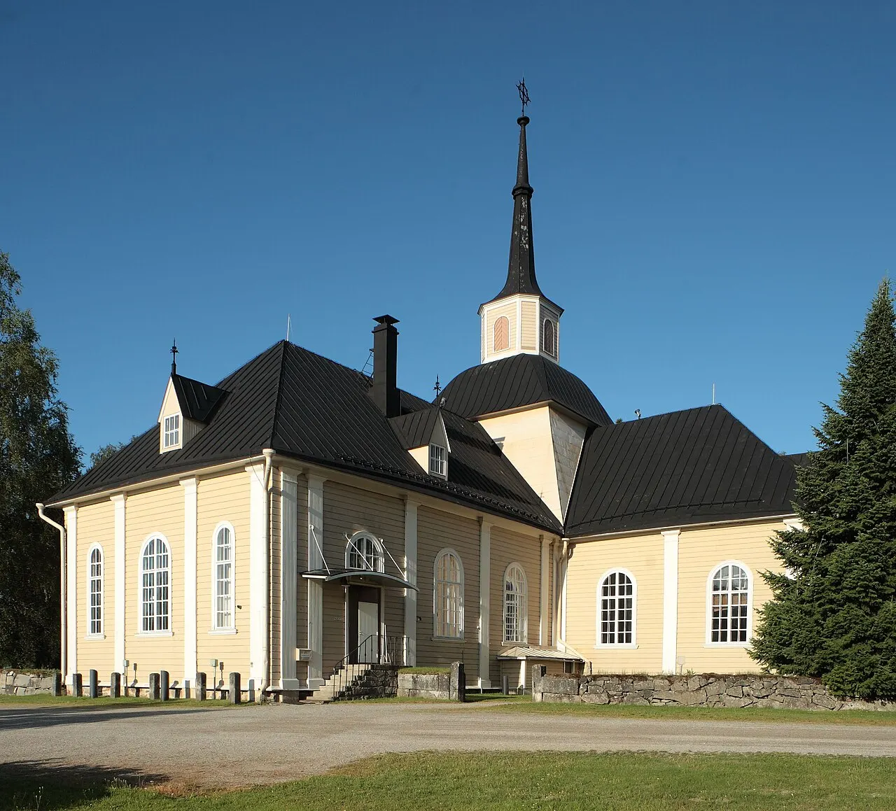 Iisalmen vanha kirkko, Kustaa Aadolfin kirkko. Rakennettu 1778–1780.