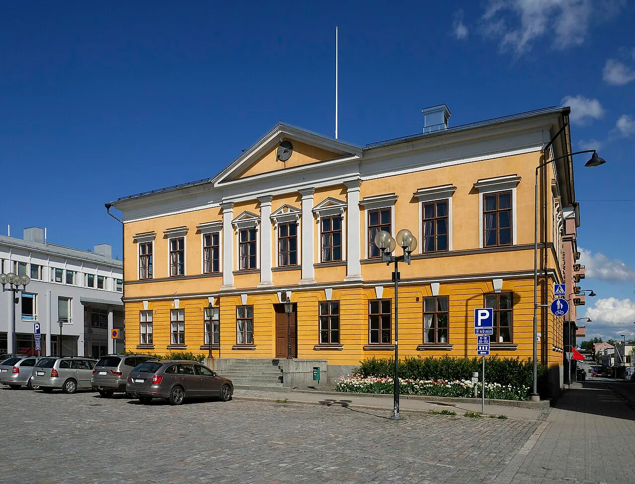 Kokkolan raatihuone.