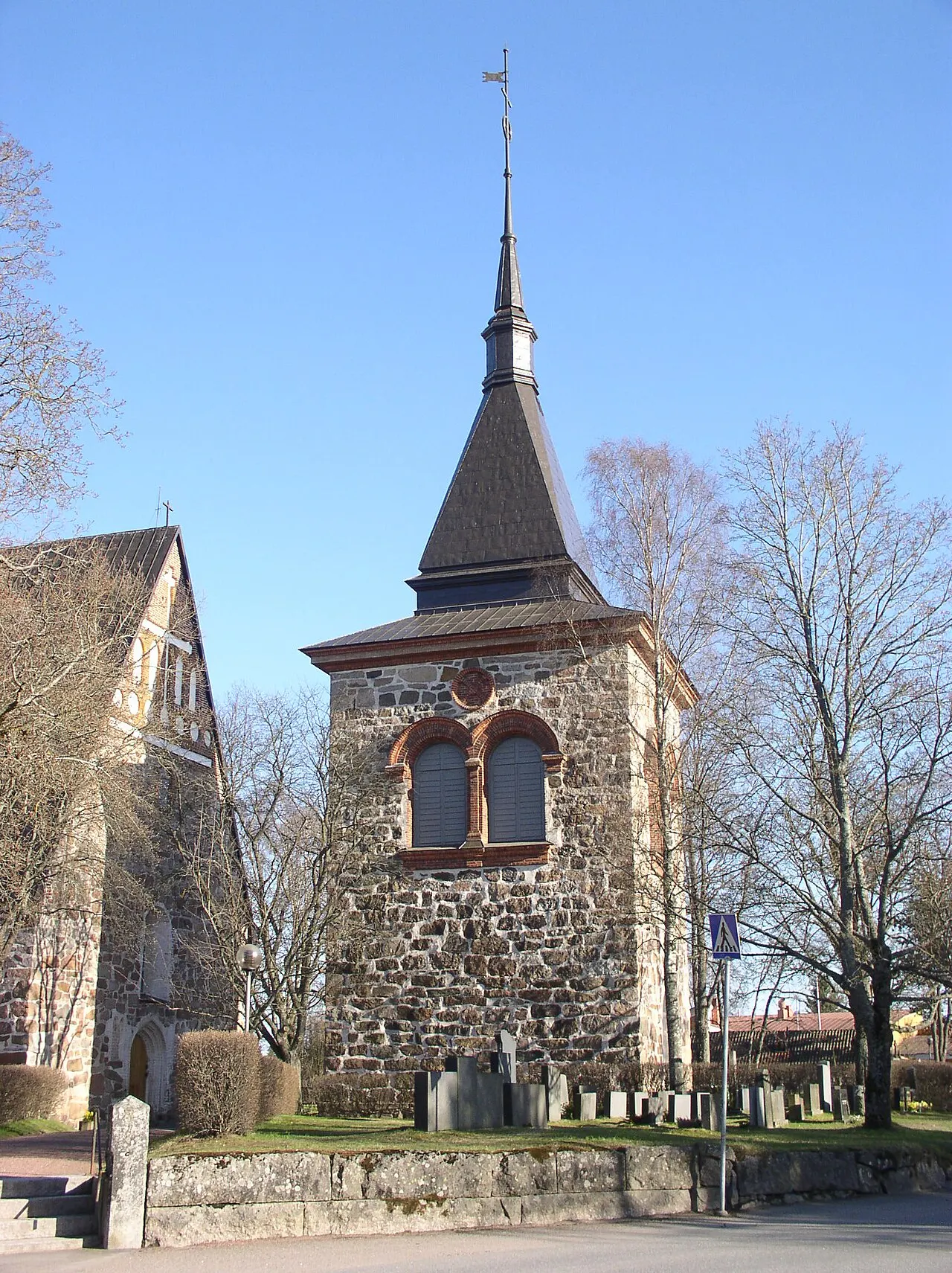 Laitilan kirkon kellotapuli.