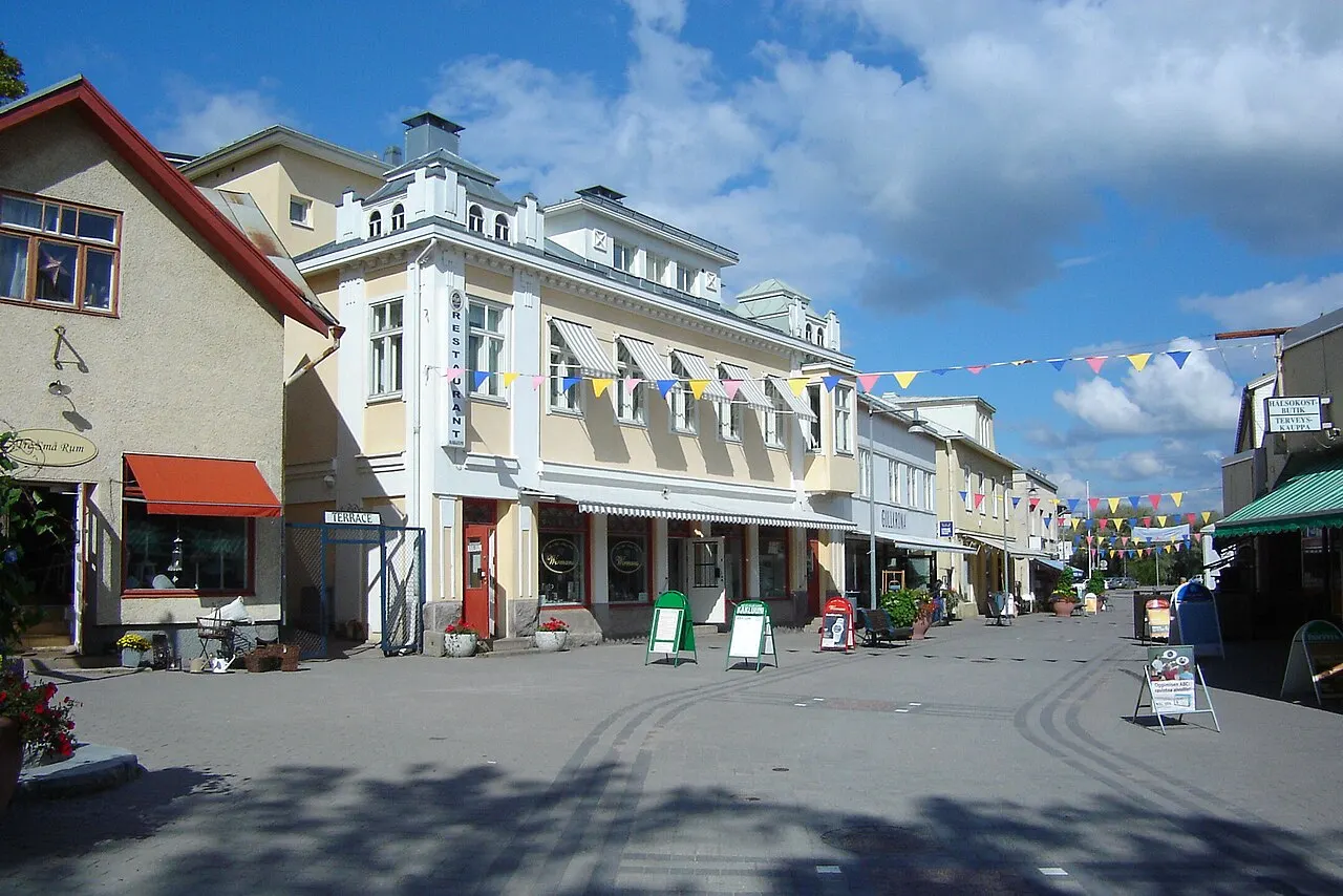 Kauppiaskatu Paraisilla