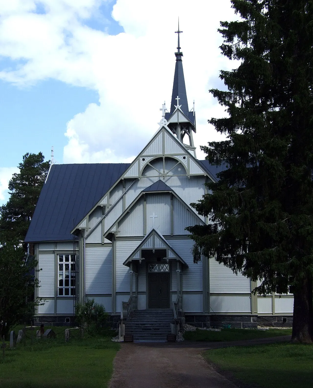 Pulkkilan kirkko. Valmistunut 1909, suunnittelija arkkitehti Josef Stenbäck.