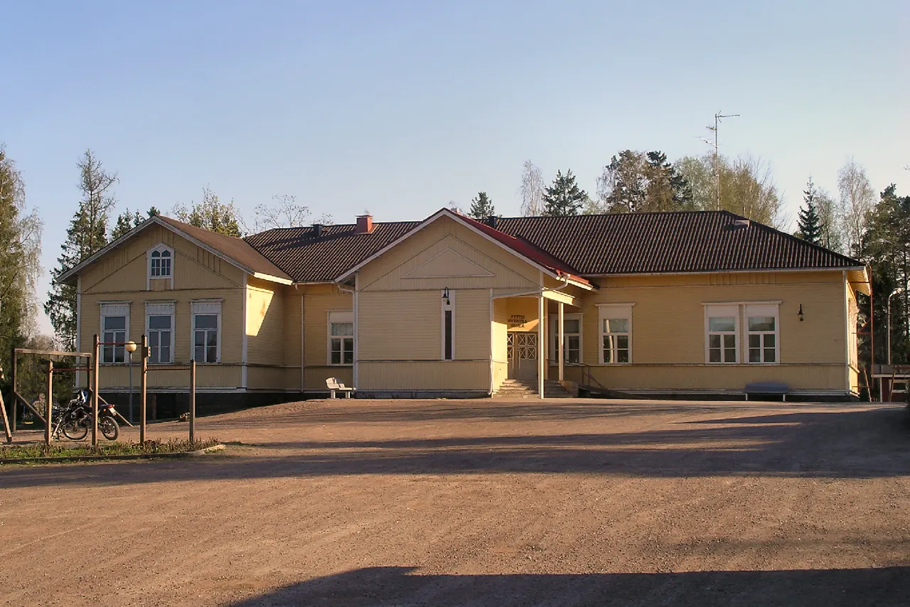 Pyhtään ruotsinkielinen koulu Purolassa